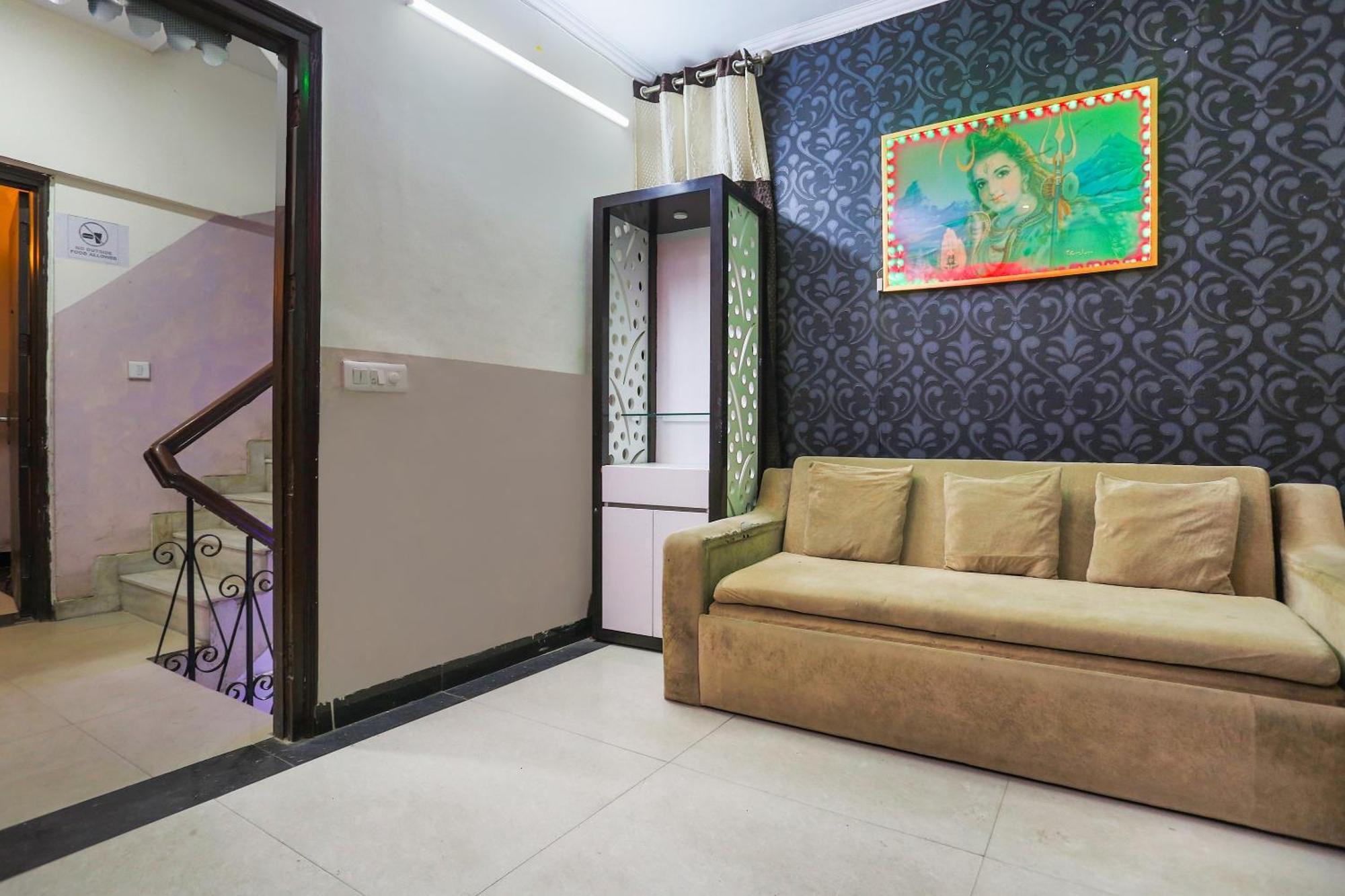 Hotel O Royal Galaxy New Delhi Bagian luar foto