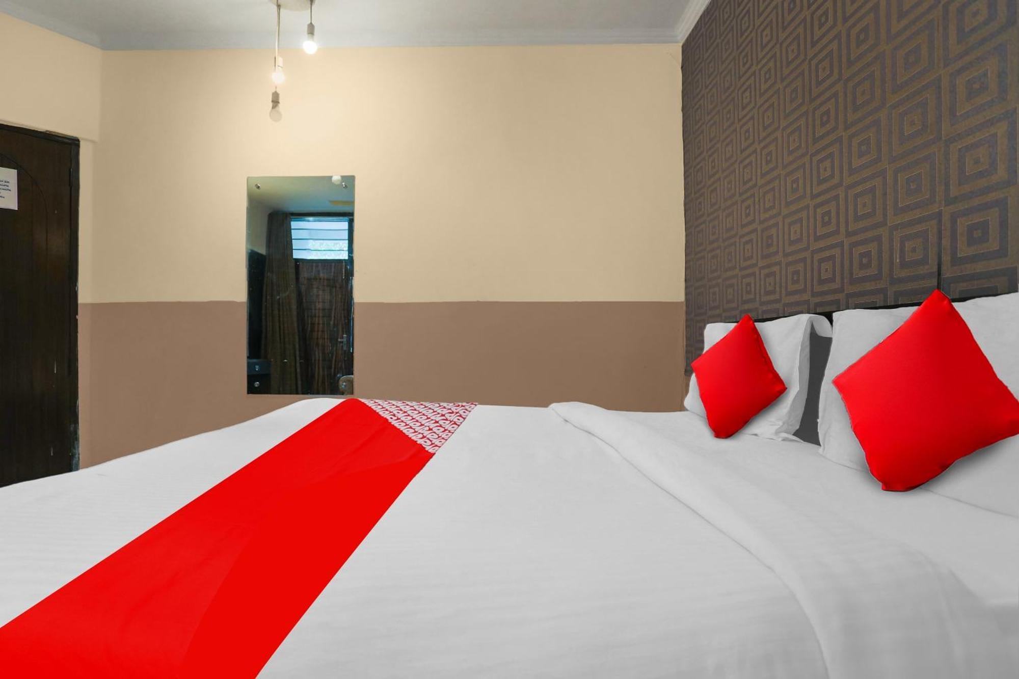 Hotel O Royal Galaxy New Delhi Bagian luar foto
