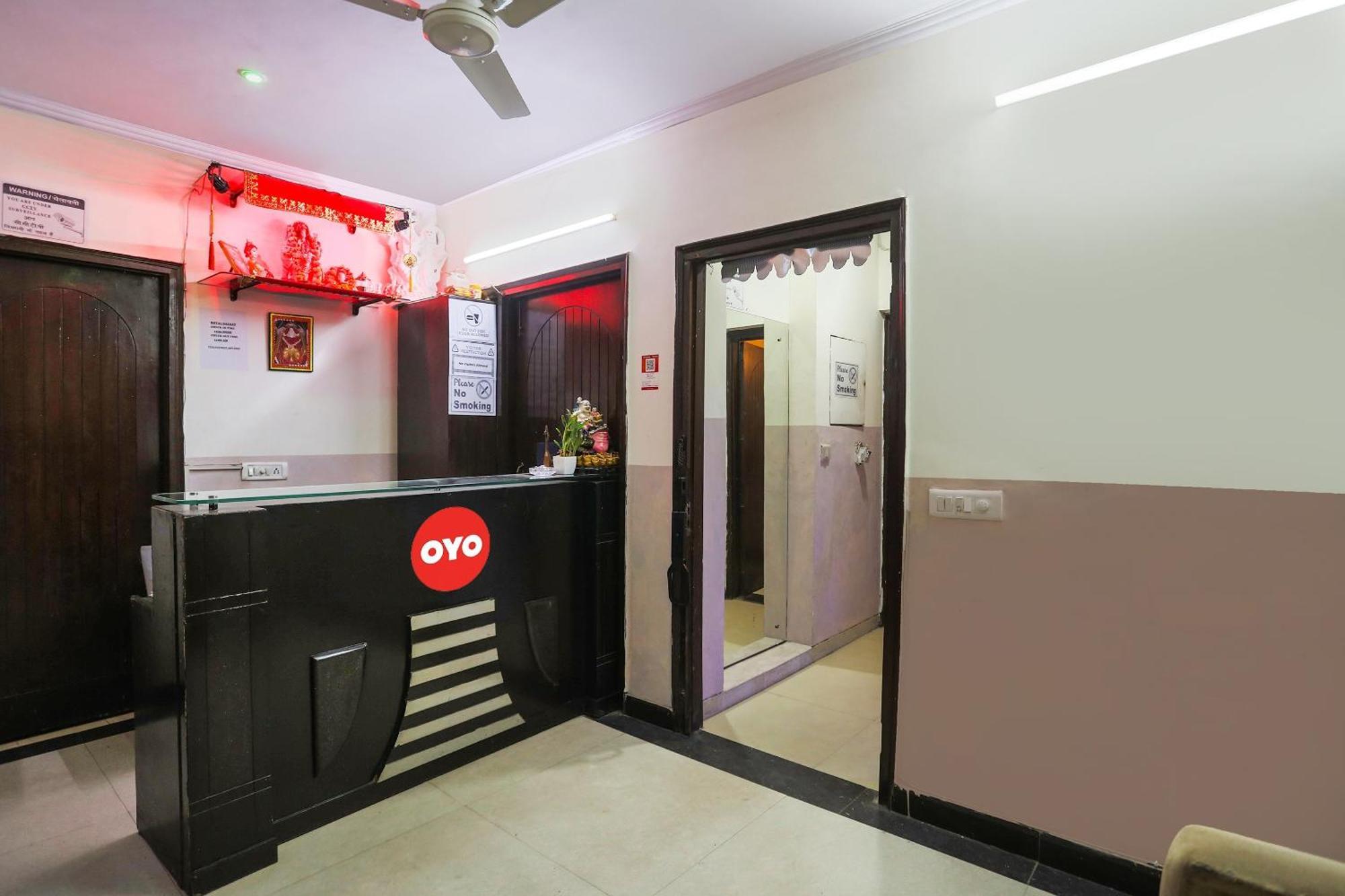 Hotel O Royal Galaxy New Delhi Bagian luar foto